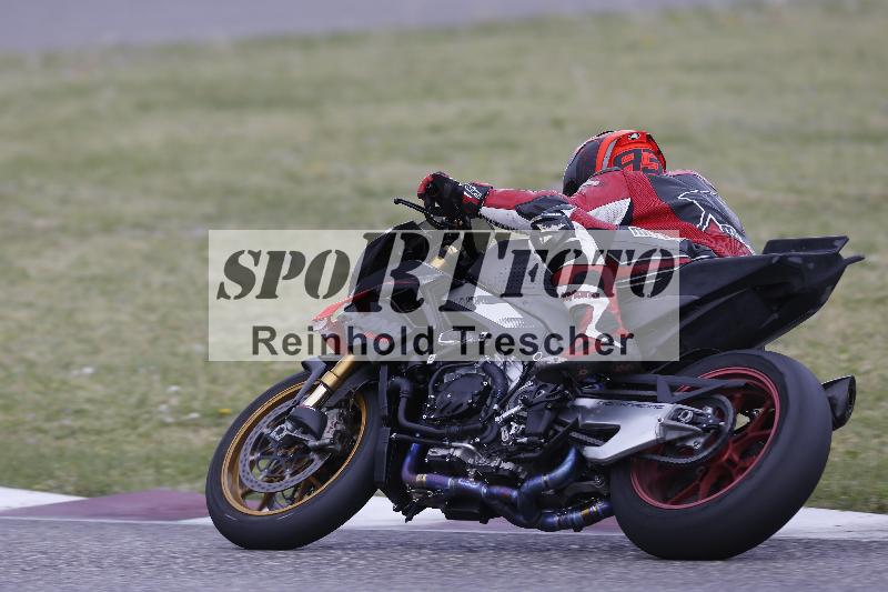 /09 19.04.2026  Caremotion get faster ADR/Gruppe gelb/818